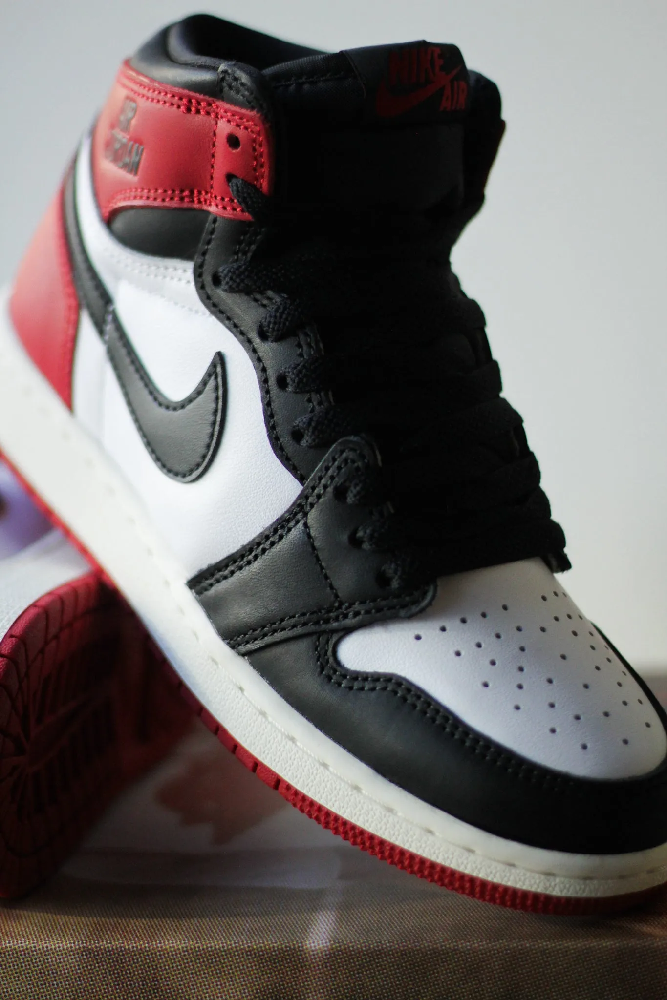 AIR JORDAN 1 RETRO HIGH OG (GS) "VARSITY RED"