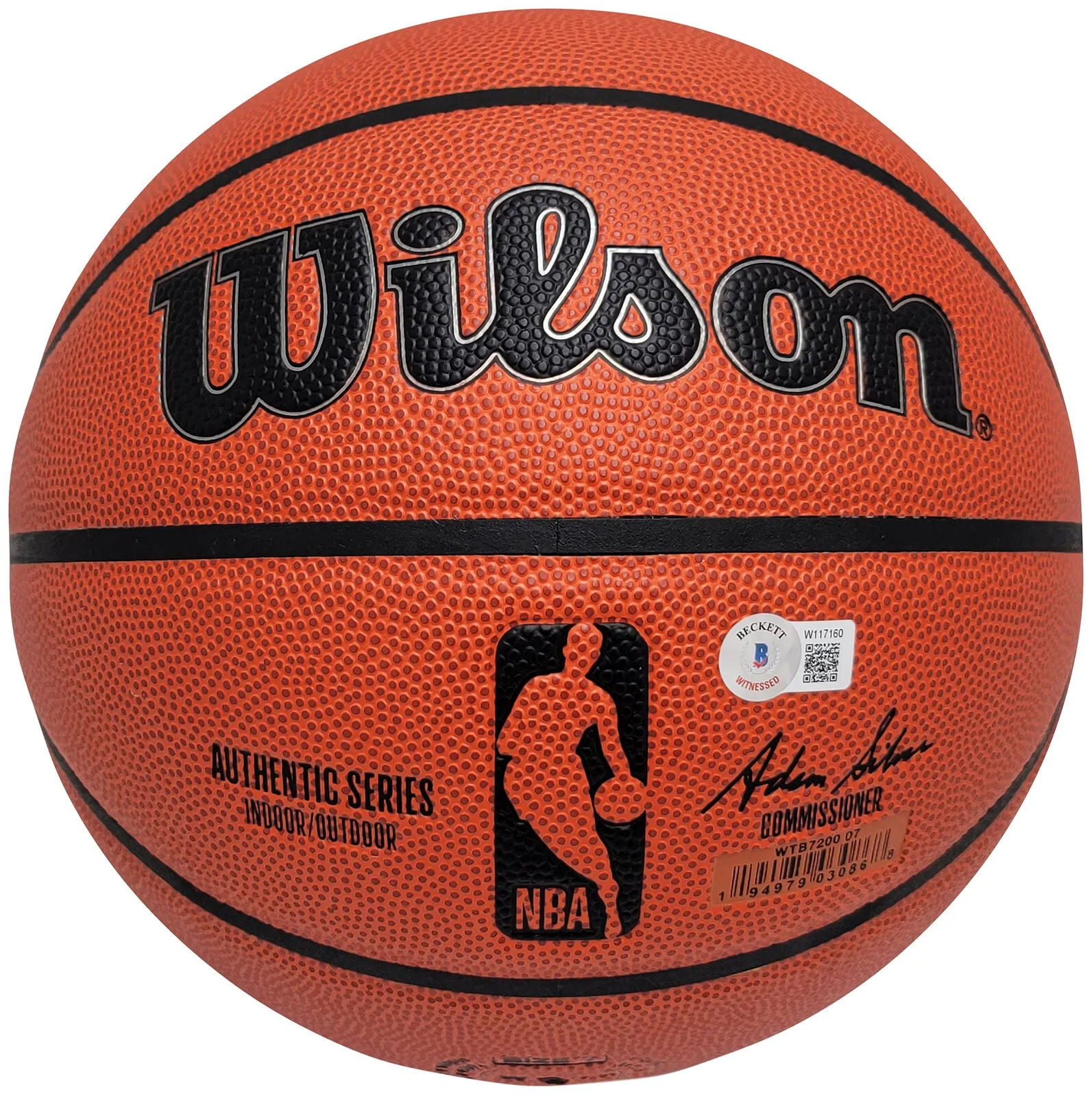DEMAR DEROZAN AUTOGRAPHED AUTHENTIC GAME SERIES BASKETBALL BULLS BECKETT 209346