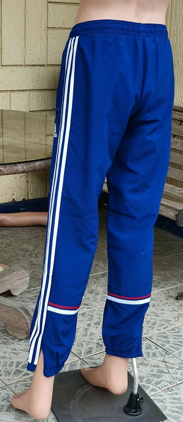 ENGLISH PREMIER CHELSEA 2014-2015 PREMIER & LEAGUE CUP CHAMPION PRESENTATION & TRAINING AUTHENTIC ADIDAS JOGGING PANTS MEDIUM UK SIZE 32"  MODEL G89710