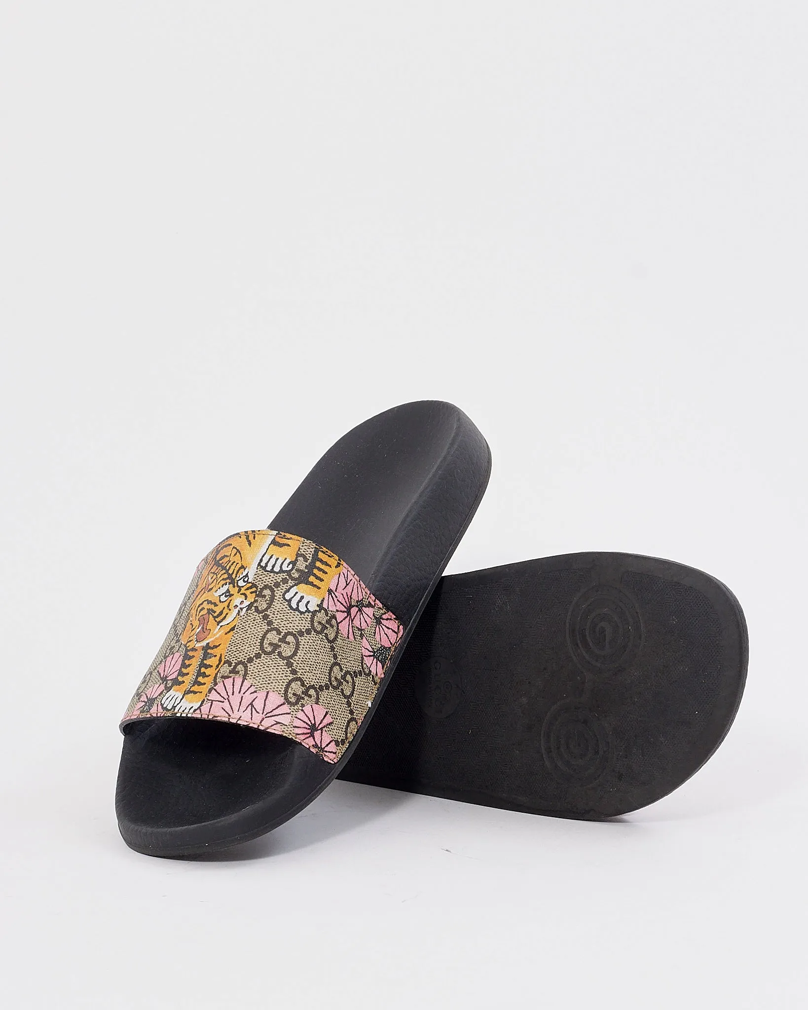 Gucci GG Tiger Print Canvas Pool Slides - 39