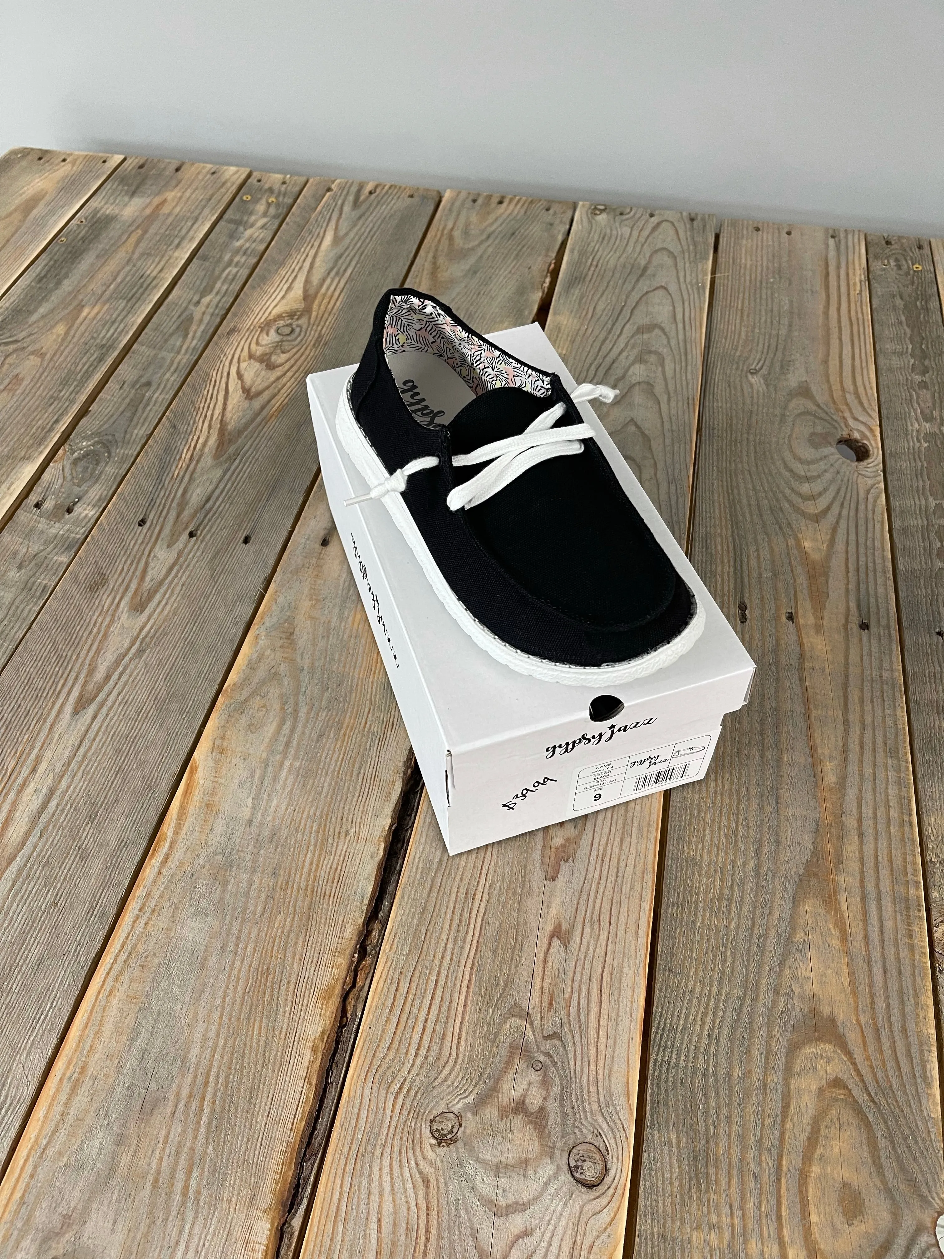 Gypsy Jazz black canvas shoes