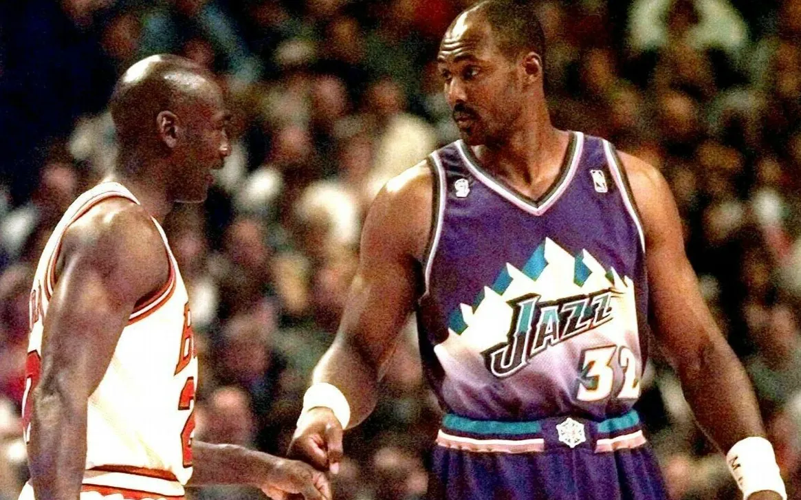 Karl Malone Signed Utah Jazz Spaulding NBA Basketball (JSA COA) 14x NBA All Star