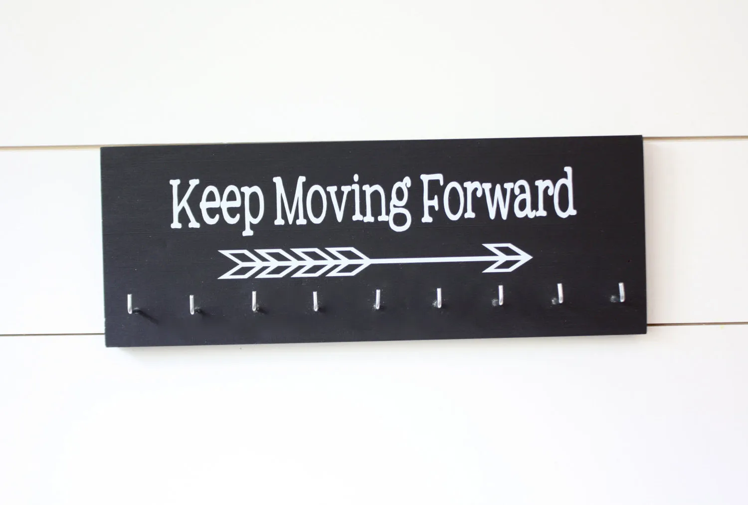 Medal Holder - Keep Moving Forward with Arrow - Medium