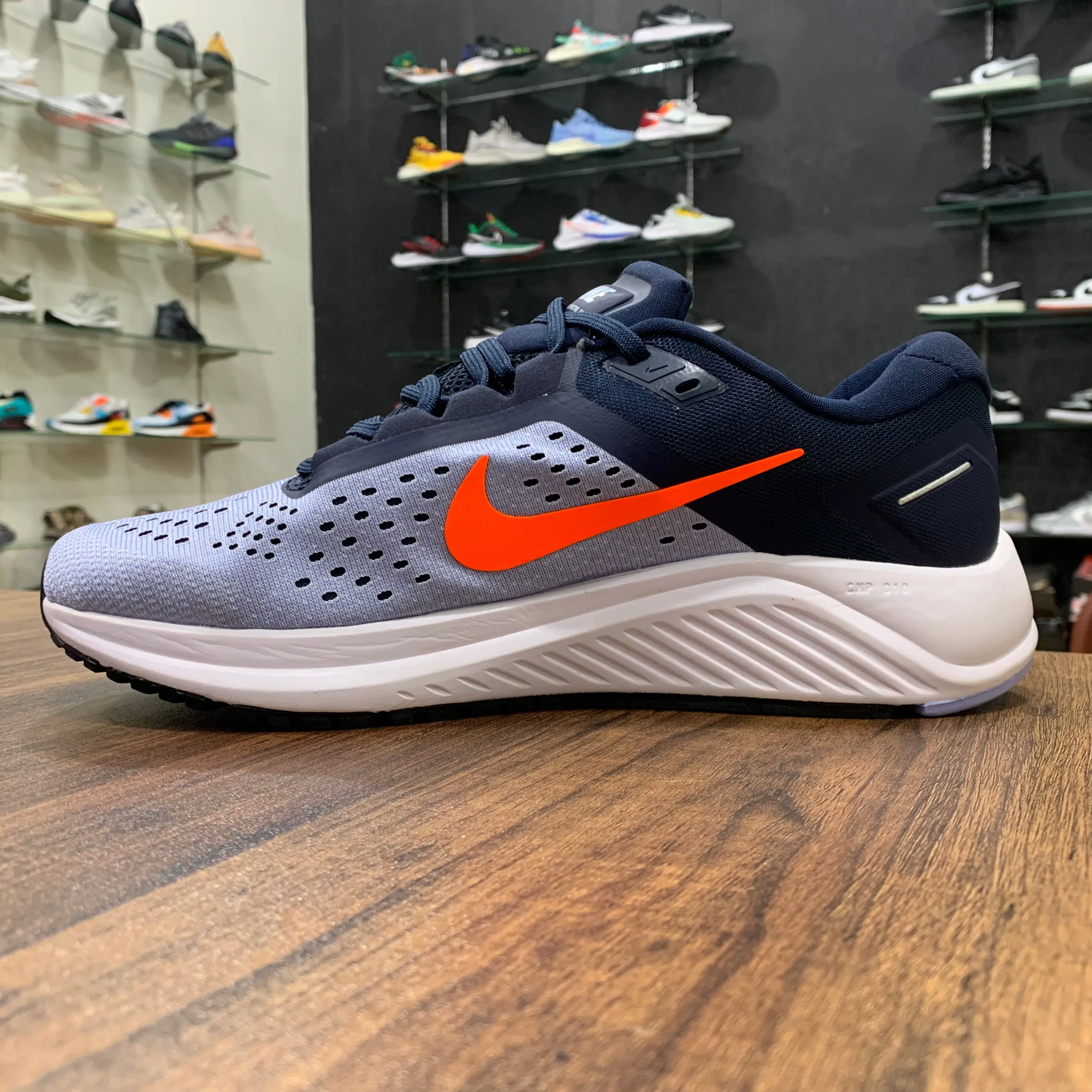 NK Zoom Structure 23 Violet Blue