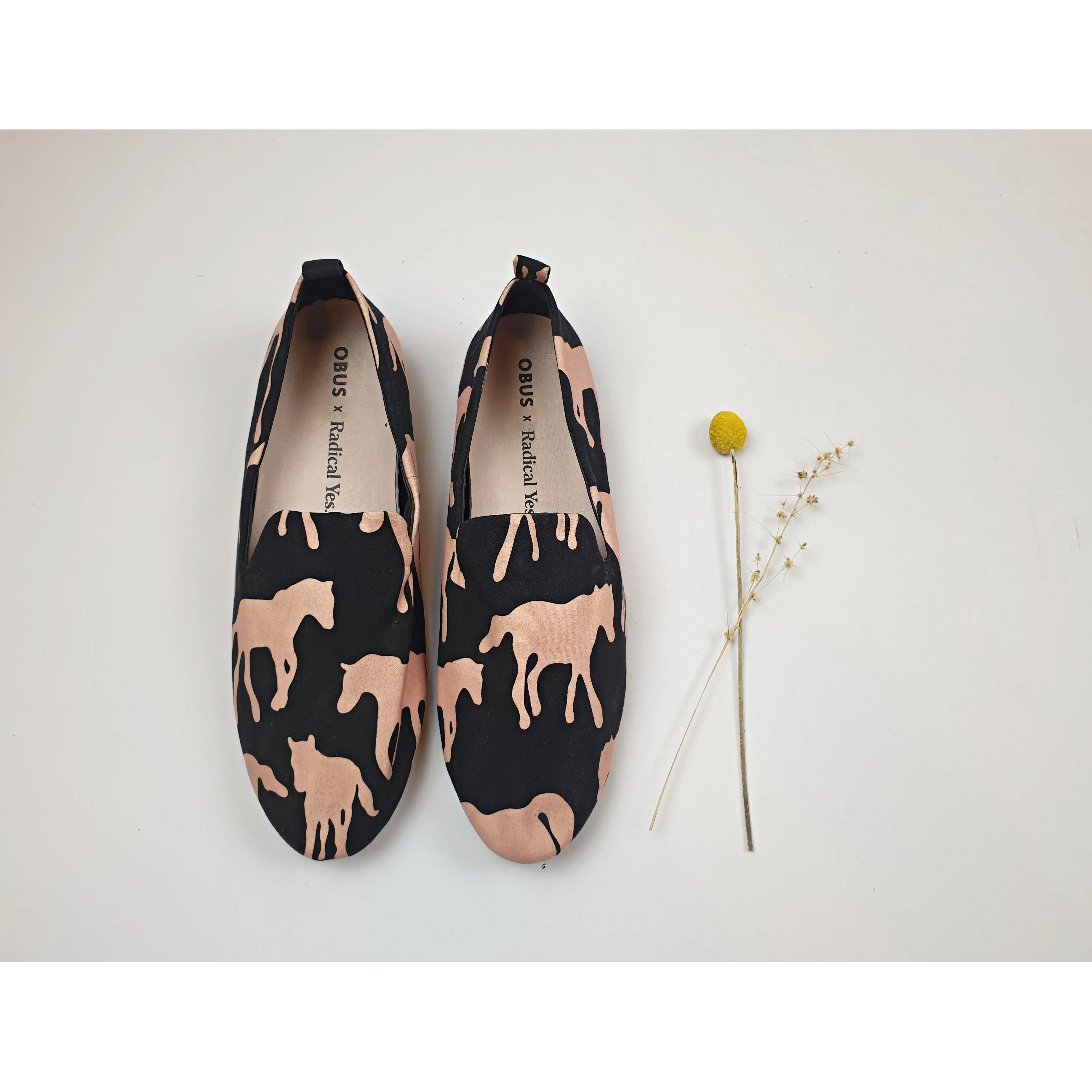 Obus x Radical Yes black slip on shoes with pink horse print size 41