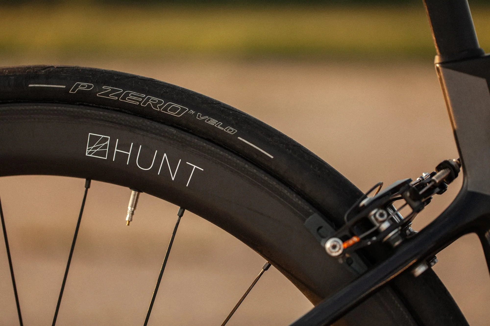 RE:NEW HUNT 50 Carbon Wide Aero Wheelset