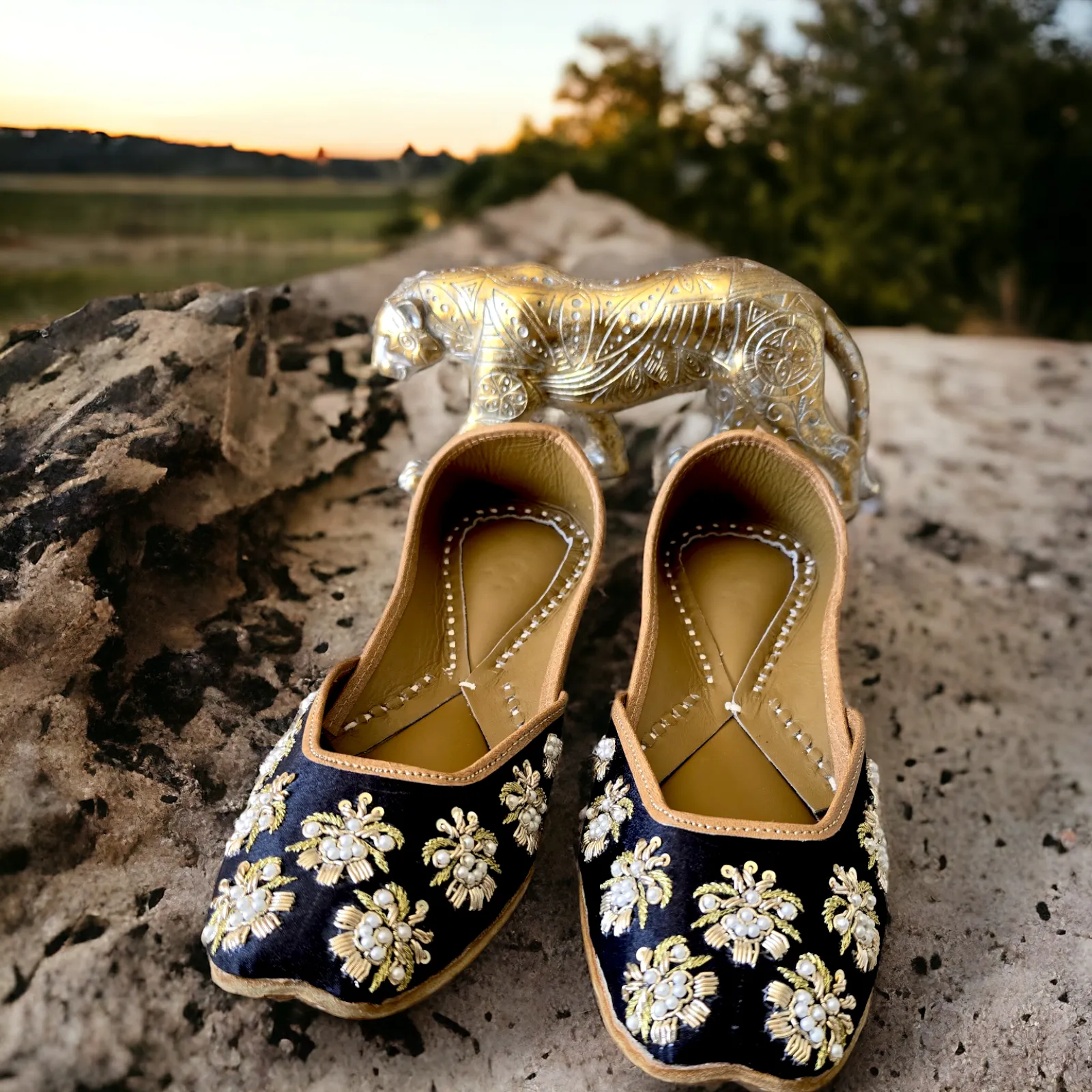SHOOTING STARS JUTTI