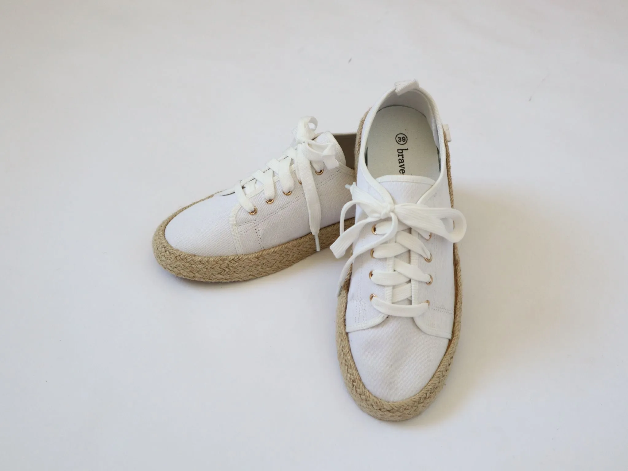Skipper Shoes - White