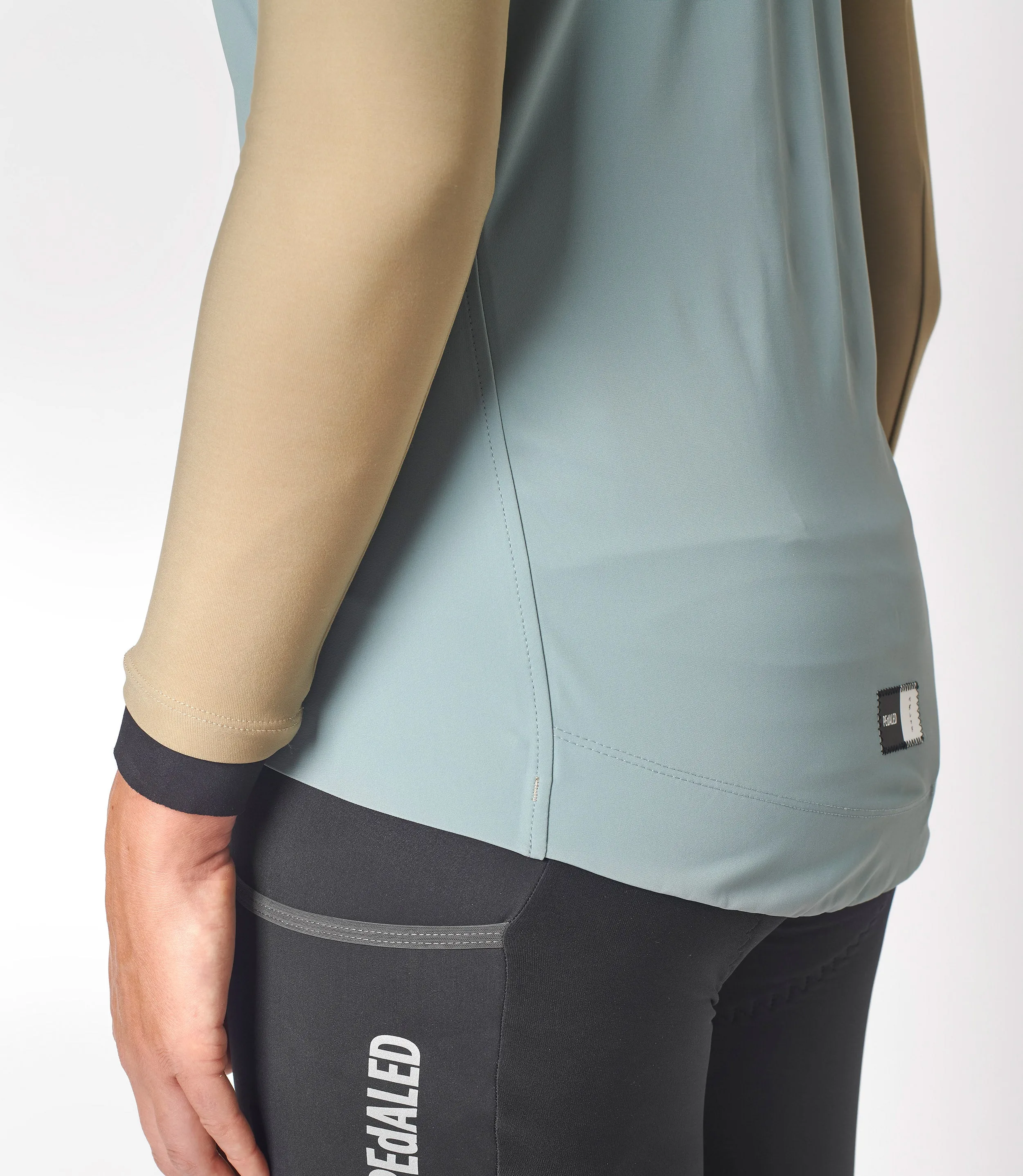 Woman - Odyssey waterproof vest in Stormy sea